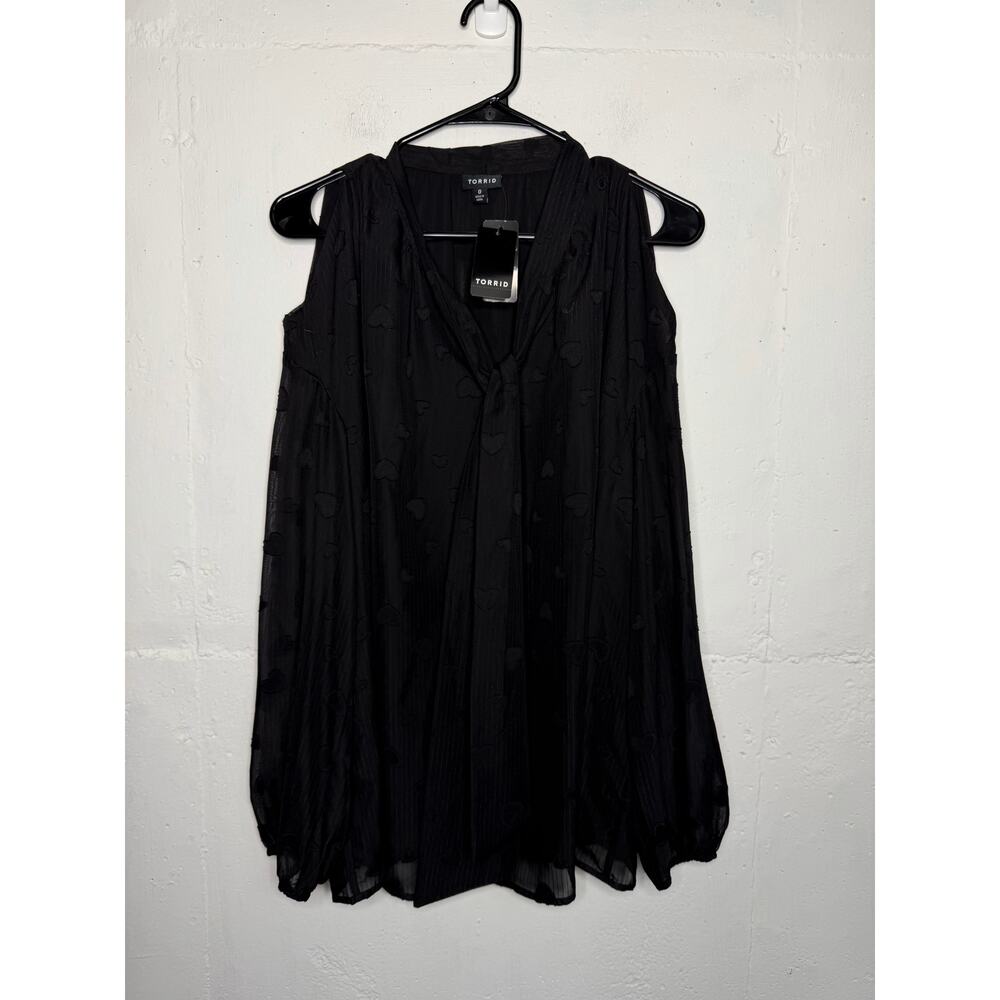 NEW Torrid Clip Dot Cold Shoulder Tie Front Blouse Black Size 0 L 12